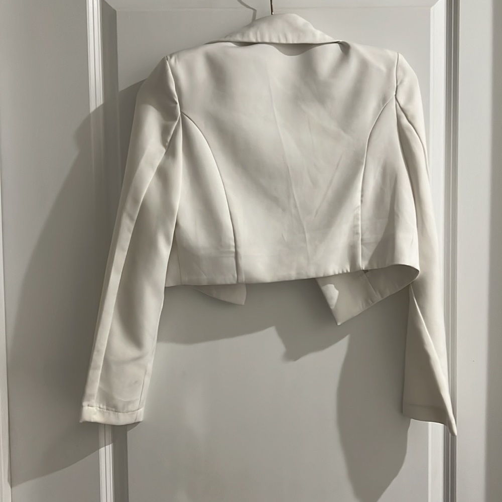 Cropped Jacket - Picture 2 of 2